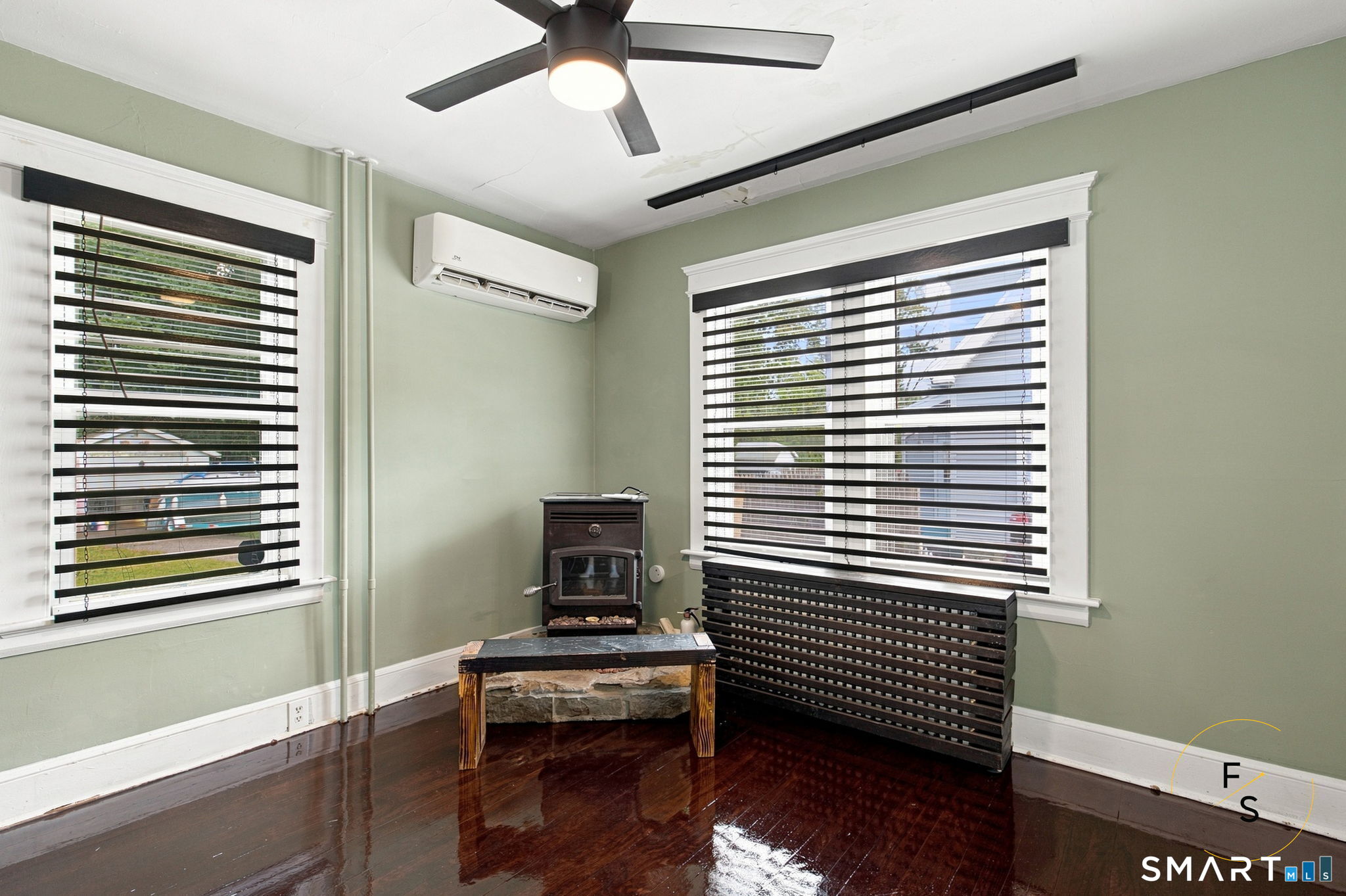 315 Frost Road Waterbury, CT 06705 - Photo 11 of 31 Gallery Image 11