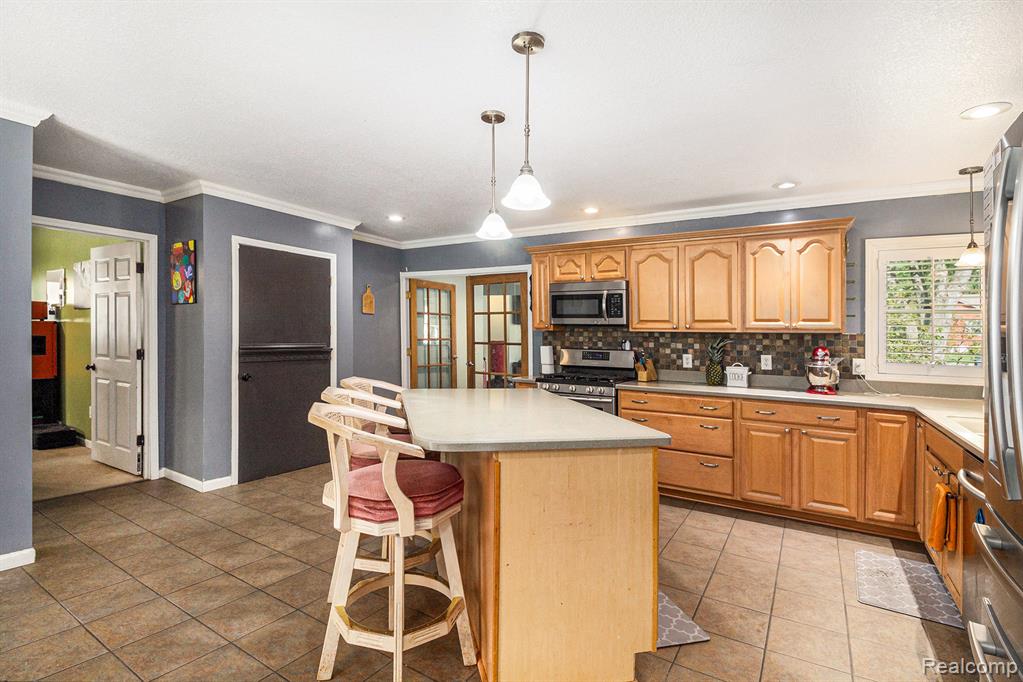 13117 Neff Road Clio, MI 48420 - Photo 9 of 33