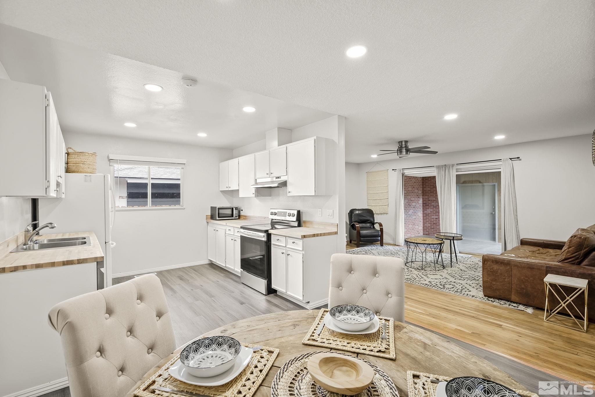3360 Downey Avenue Reno, NV 89503 - Photo 6 of 22 Photo 6