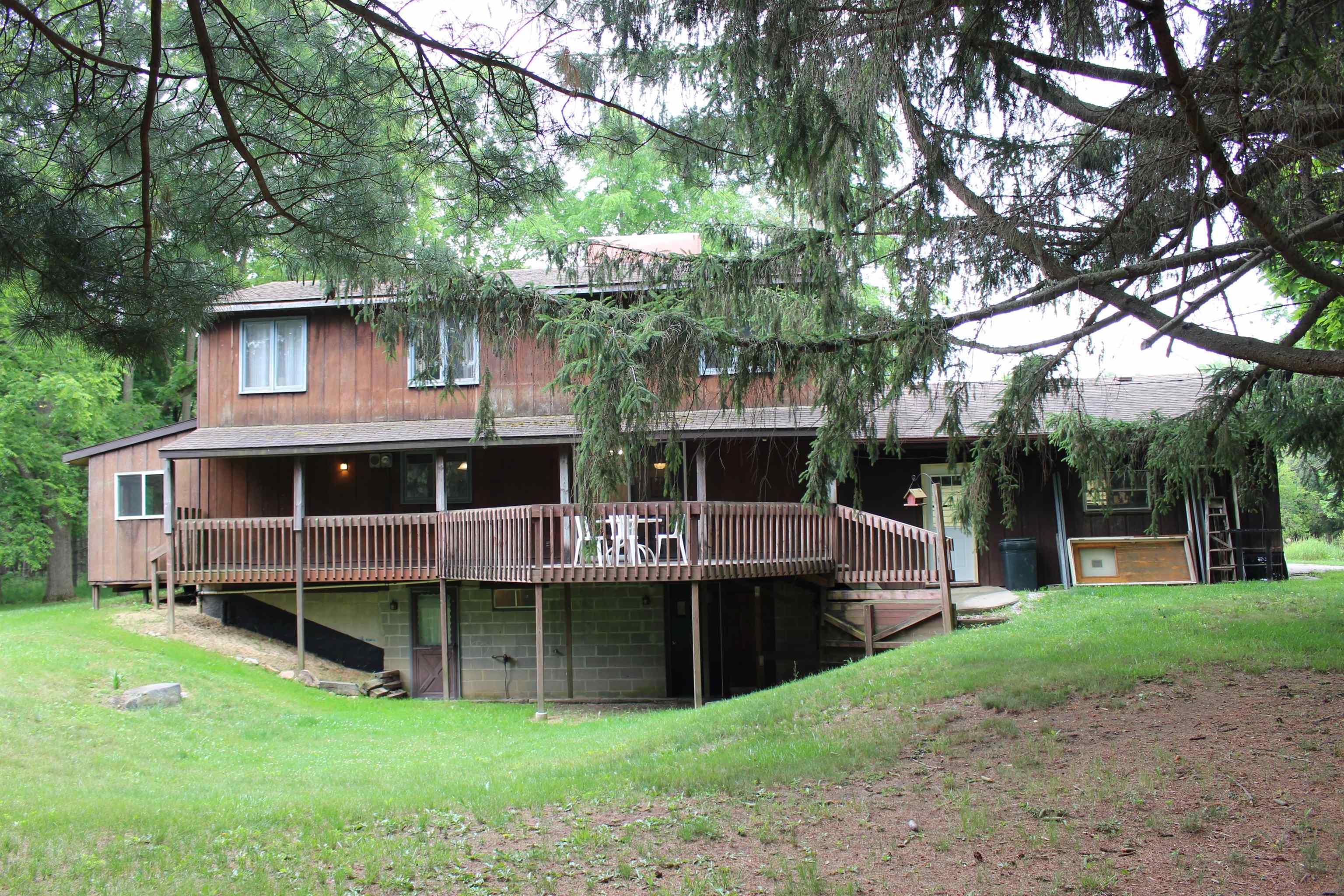 10190 Jeddo Road Avoca, MI 48006 - Photo 25 of 68 back view