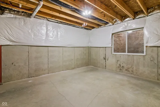 $920,000 | 12318 Whispering Breeze Drive, Fishers, IN 46037