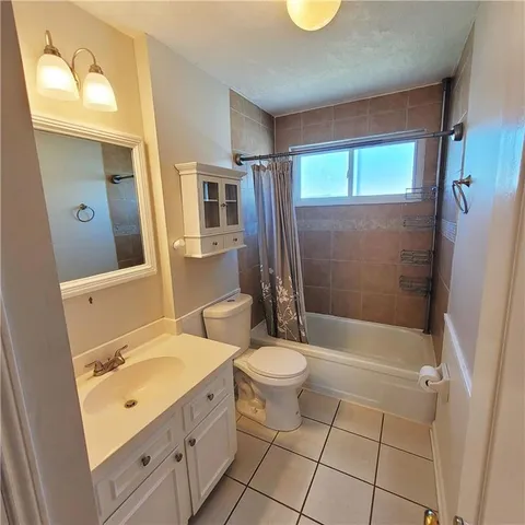 $2,500 | 35 Antigua Drive, Kenner, LA 70065