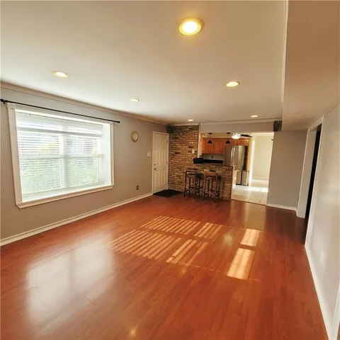 $2,500 | 35 Antigua Drive, Kenner, LA 70065