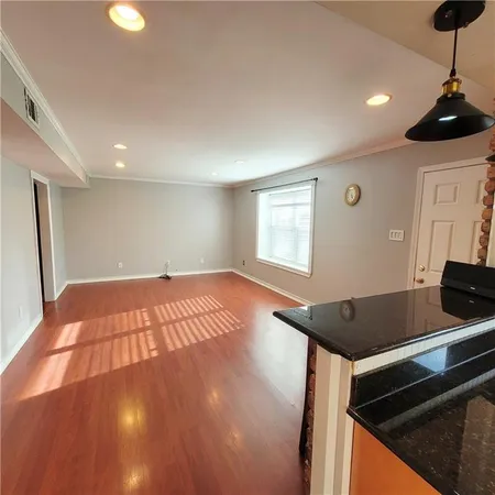 $2,500 | 35 Antigua Drive, Kenner, LA 70065