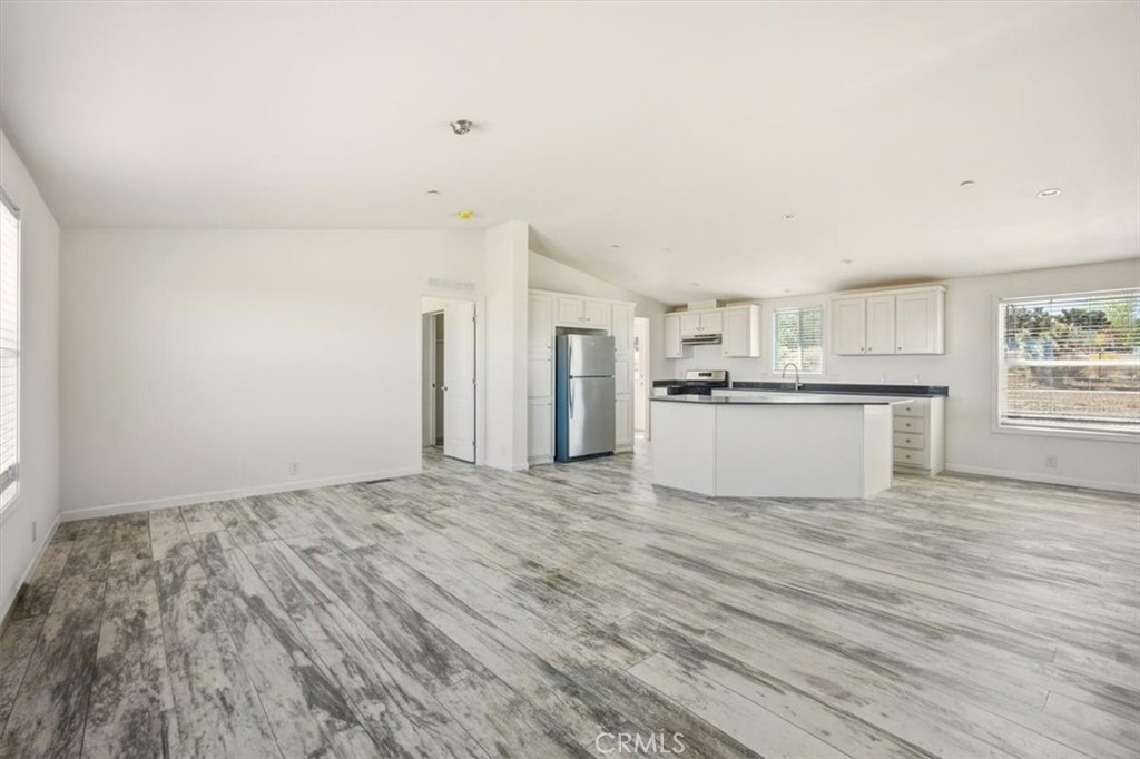 1139 Bonanza Road Phelan, CA 92371 - Photo 2 of 34