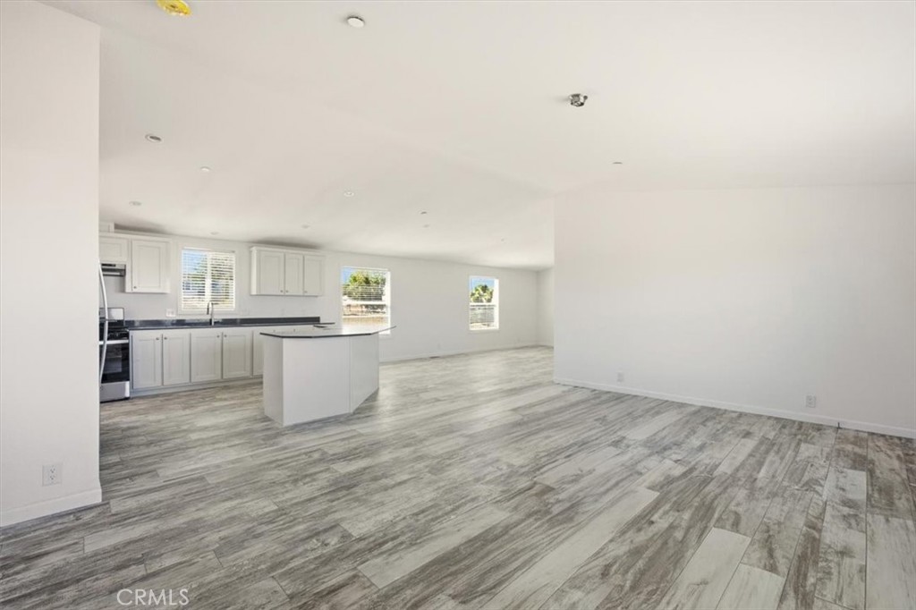 1139 Bonanza Road Phelan, CA 92371 - Photo 23 of 34