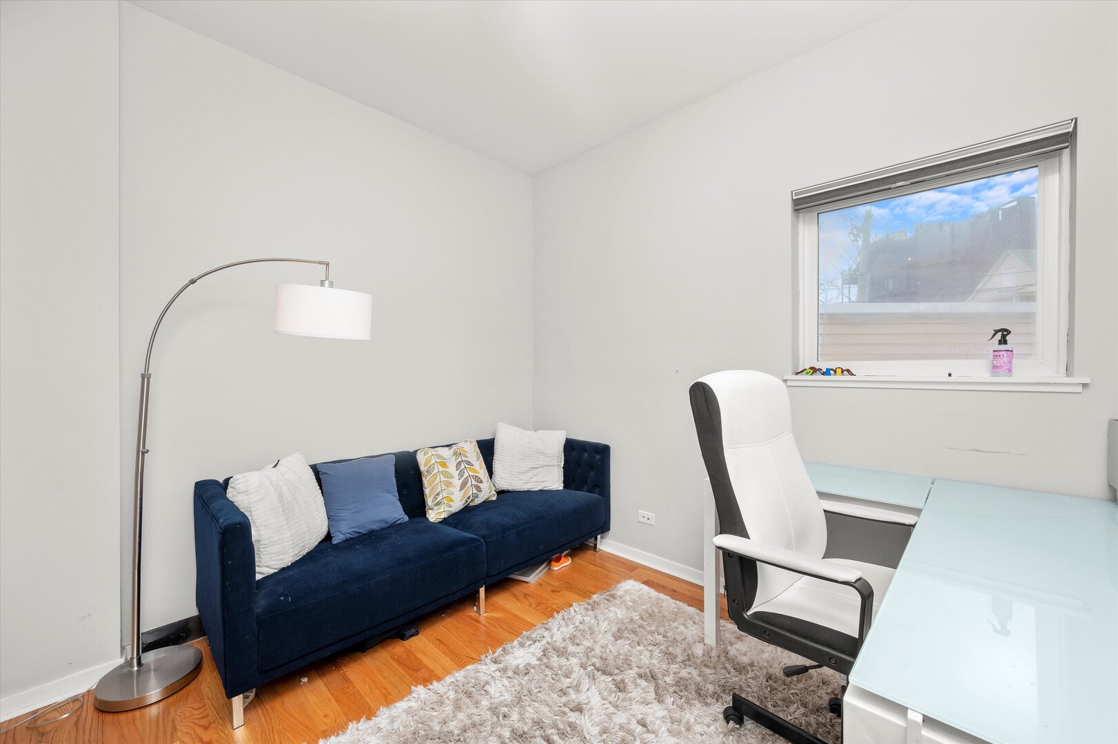 2028 North Point Street Chicago, IL 60647 - Photo 12 of 41