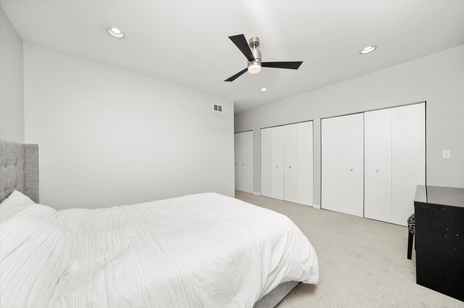 2028 North Point Street Chicago, IL 60647 - Photo 18 of 41