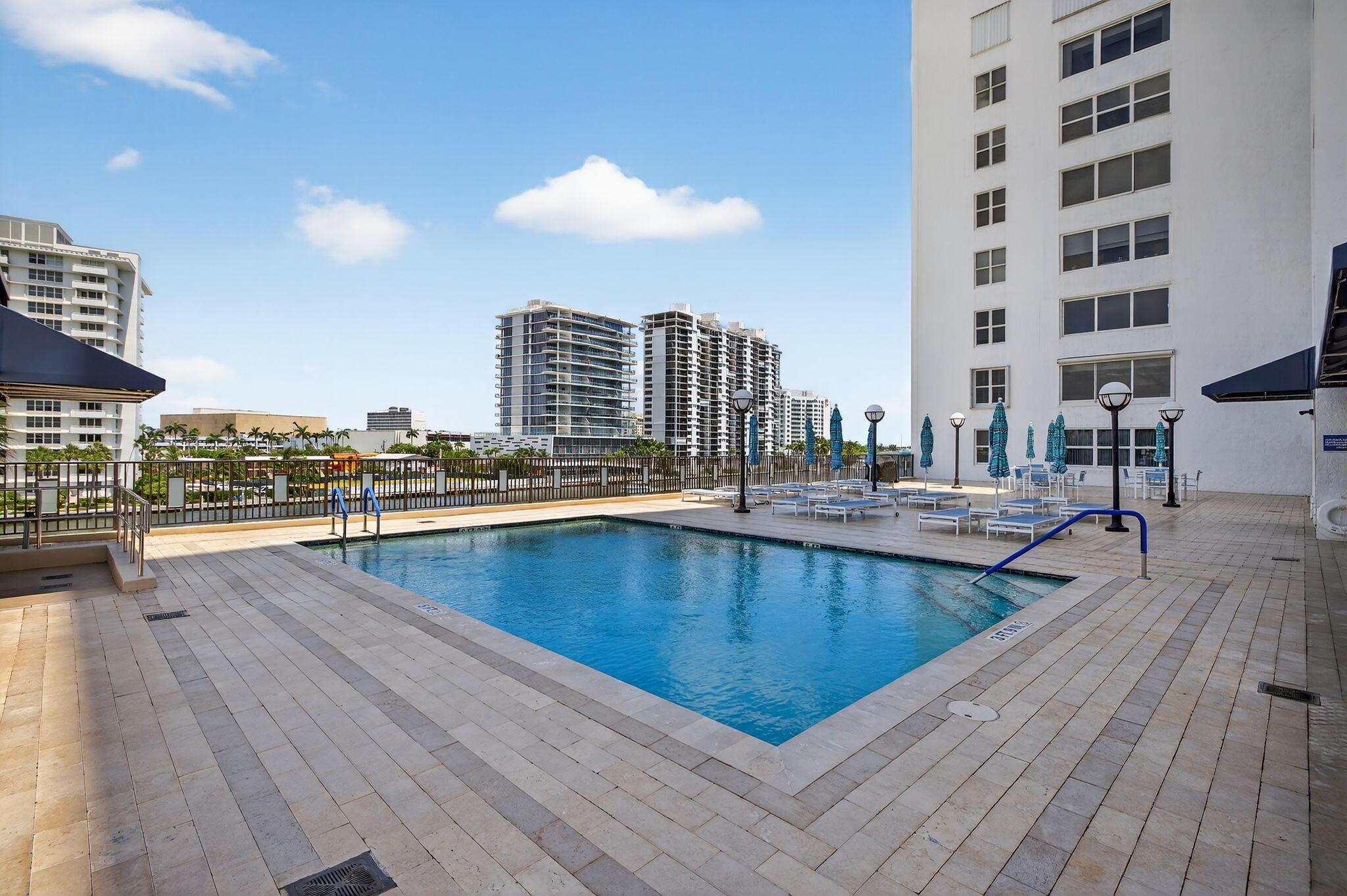 777 Bayshore Drive, Unit 1003 Fort Lauderdale, FL 33304 - Photo 31 of 49 Heated pool