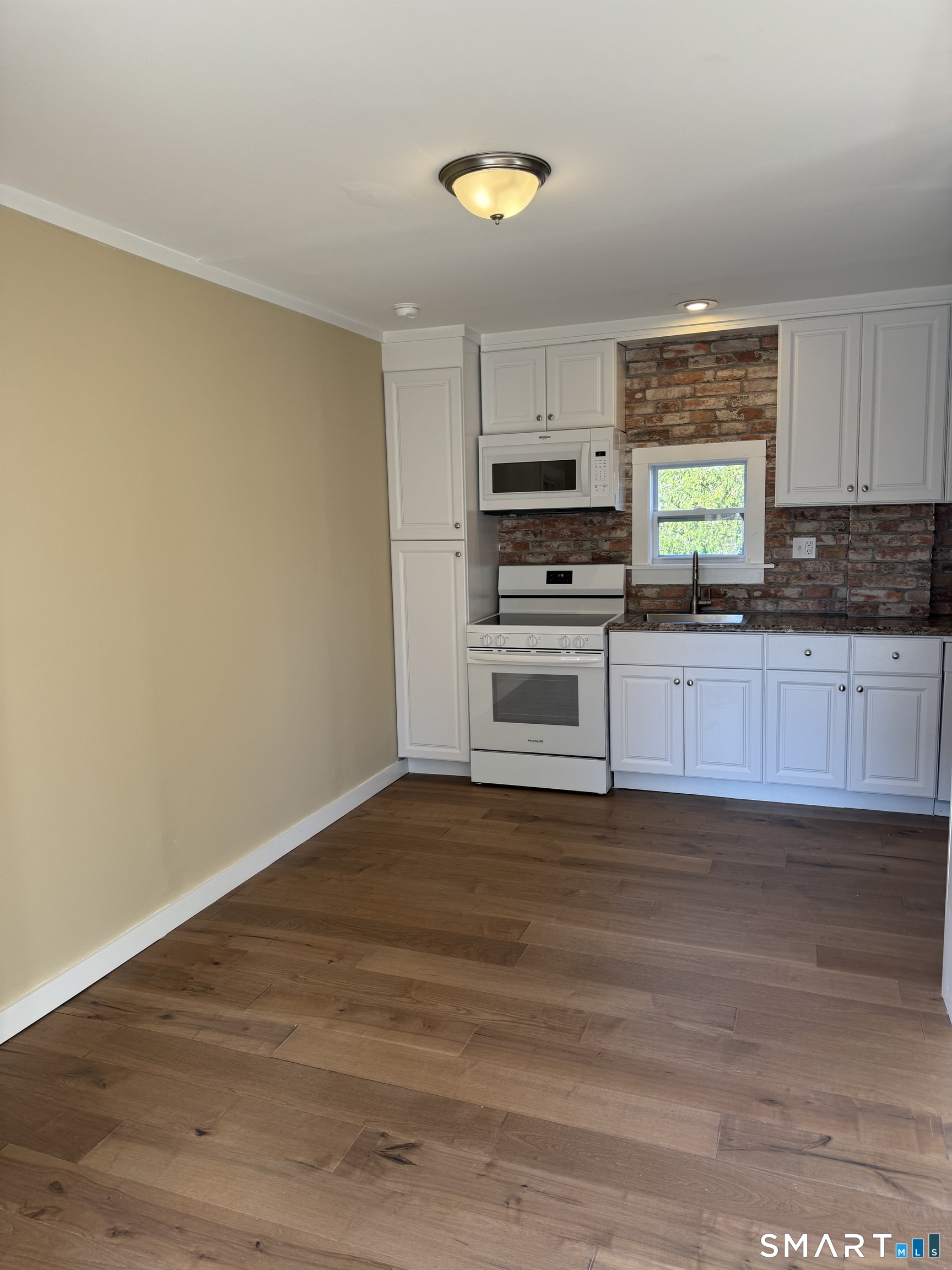 43-45 High Street Clinton, CT 06413 - Photo 21 of 28
