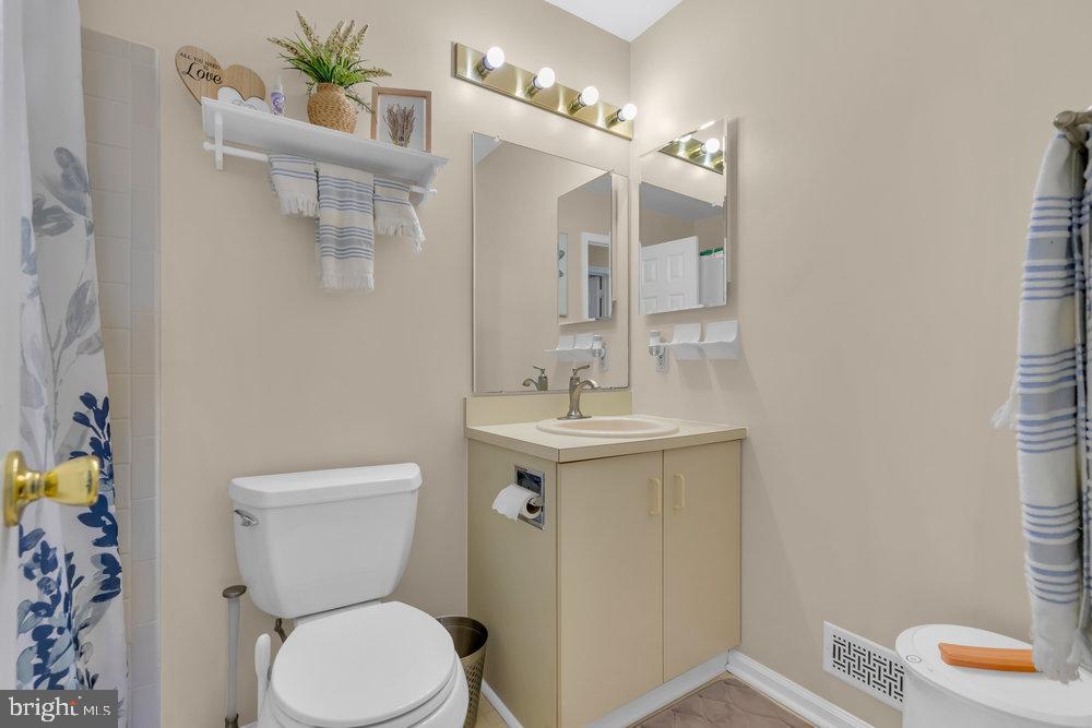 3505 Fenwick Lane Mount Laurel, NJ 08054 - Photo 26 of 34