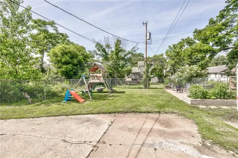$195,000 | 1176 East 77th Terrace, Kansas City, MO 64131