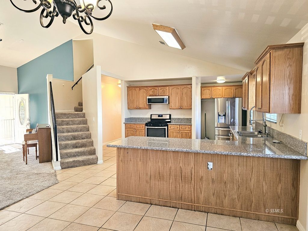 804 West Bataan Avenue Ridgecrest, CA 93555 - Photo 13 of 50