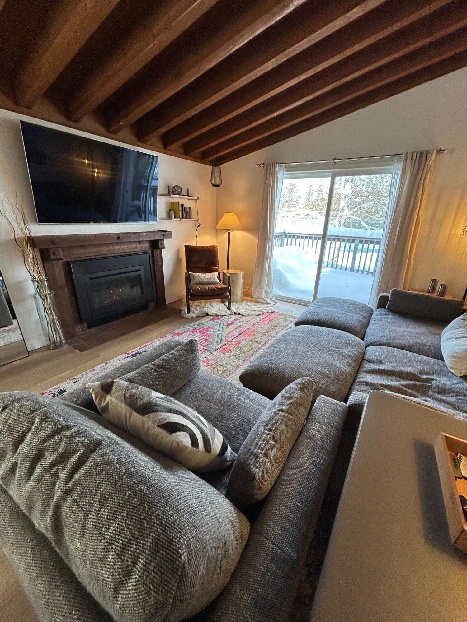 3516 Ranch Condo Drive Sun Valley, ID 83353 - Photo 2 of 17 3516 Liv 4