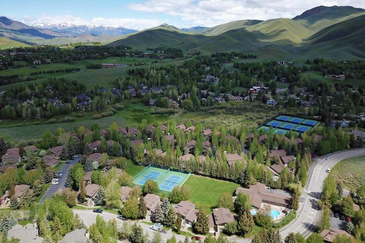 3516 Ranch Condo Drive Sun Valley, ID 83353 - Photo 21 of 21 3516 Tennis Court Pic