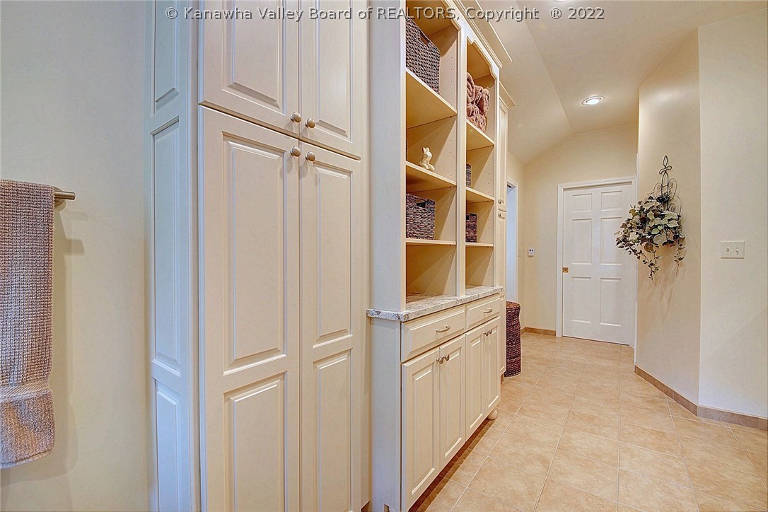 210 Flintlock Road Charleston, WV 25314 - Photo 21 of 30 Gallery Image 21