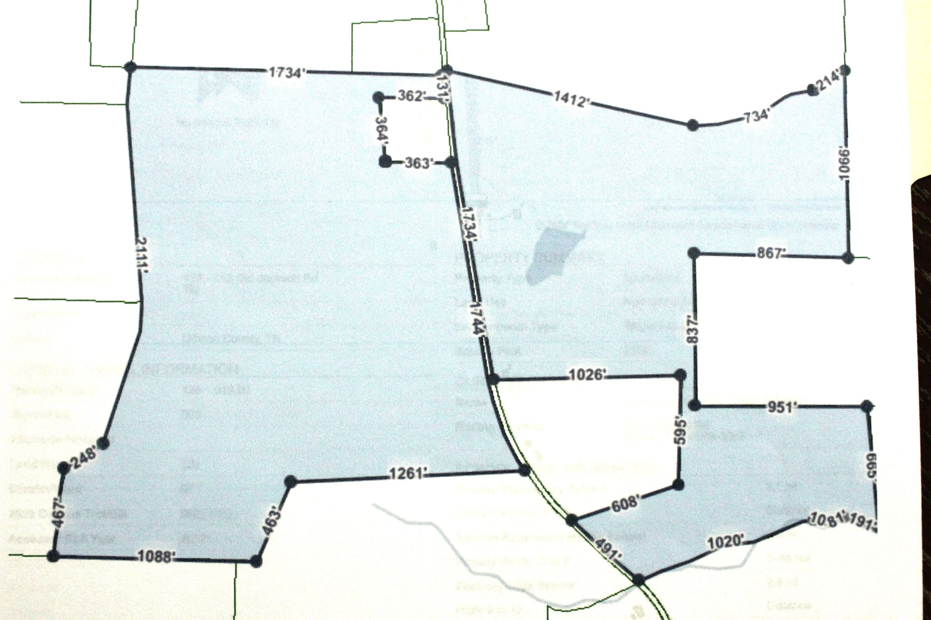 195 Old Jackson Road Trenton, TN 38382 - Photo 11 of 11 a view of a bathroom