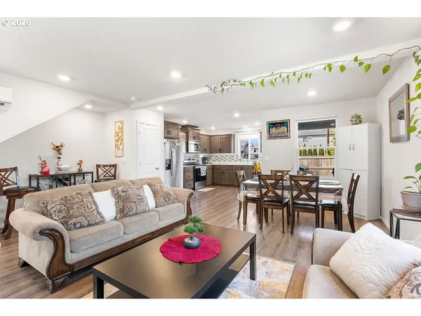 $415,000 | 12402 Northeast 109th Circle, Vancouver, WA 98682