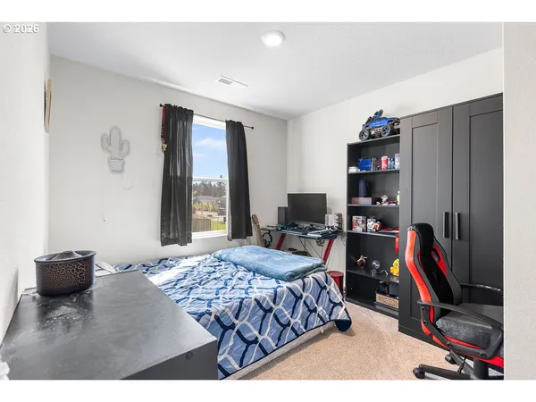 $415,000 | 12402 Northeast 109th Circle, Vancouver, WA 98682