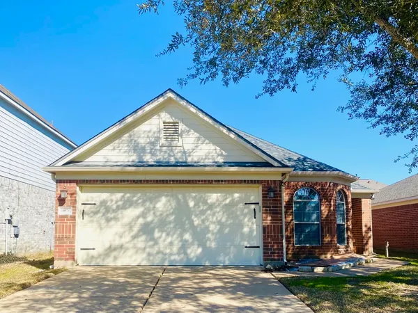 $2,100 | 19626 Mackinaw Isle Court, Cypress, TX 77429