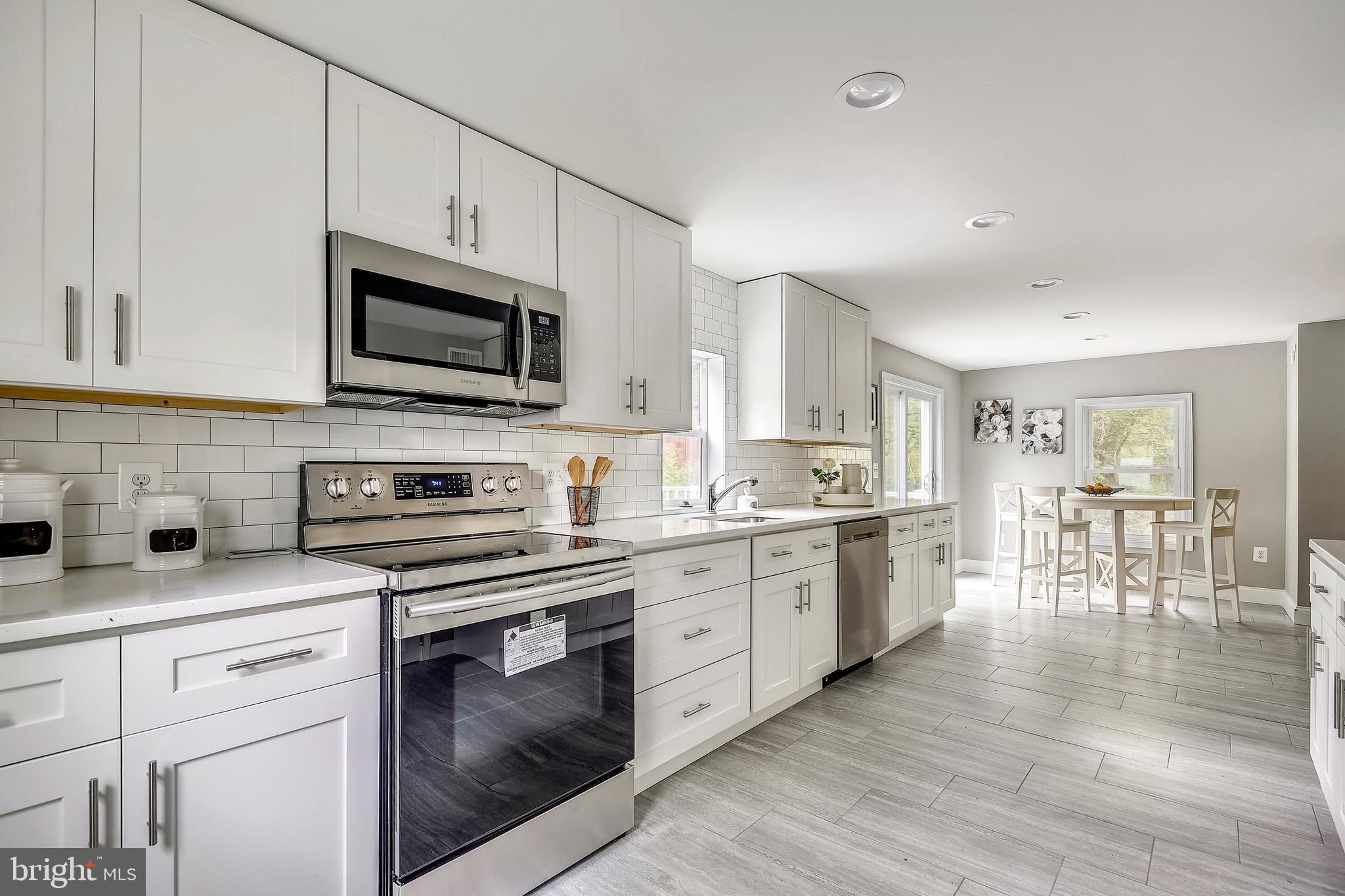 8017 Ridgely Oak Road Baltimore, MD 21234 - Photo 11 of 33