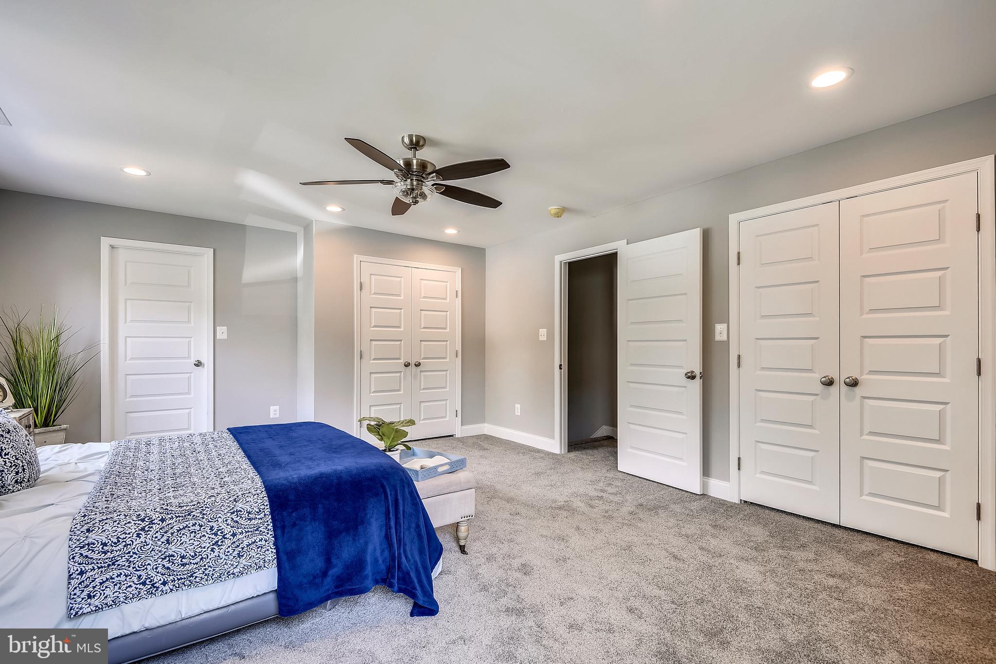8017 Ridgely Oak Road Baltimore, MD 21234 - Photo 25 of 33