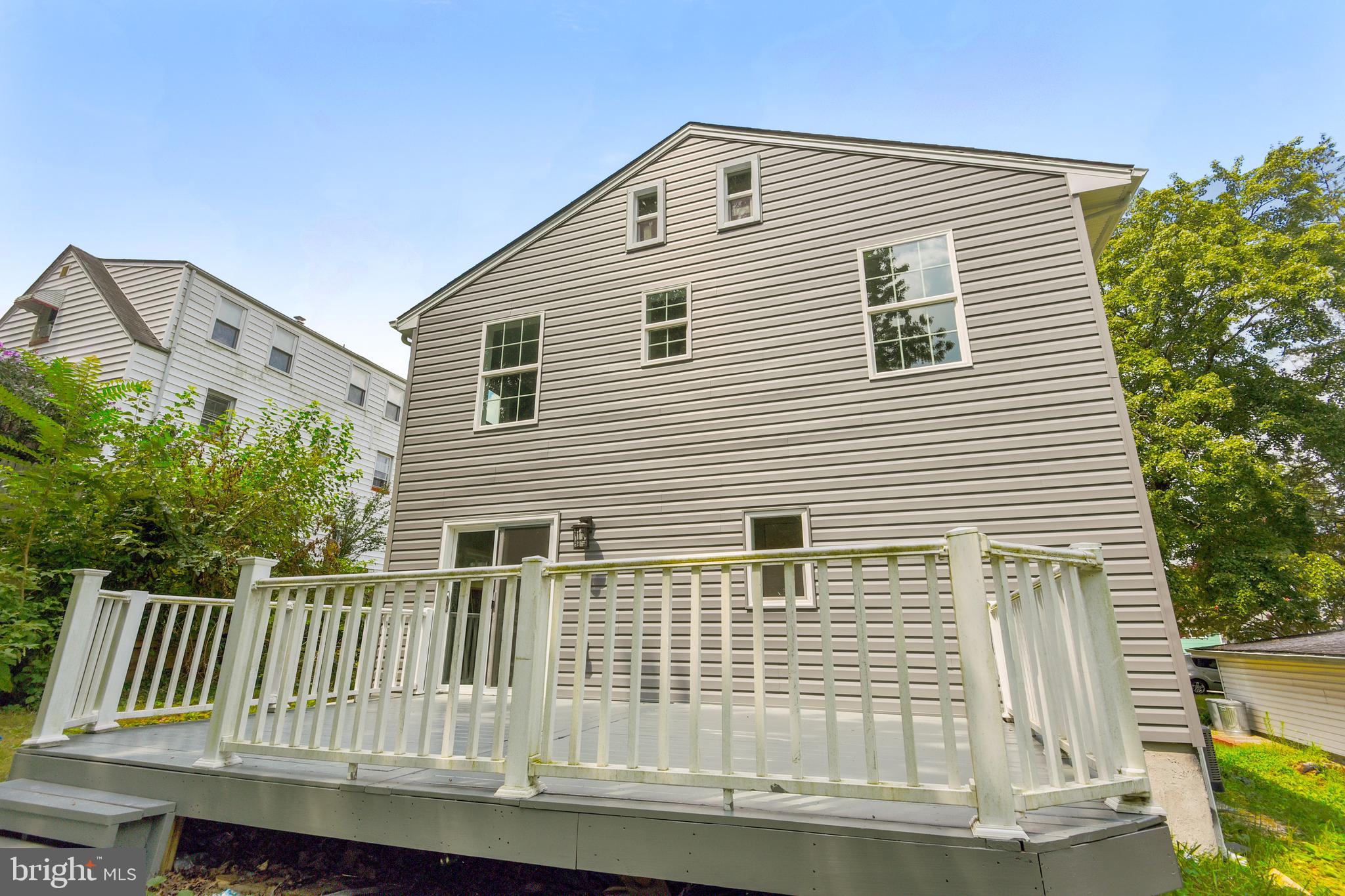 8017 Ridgely Oak Road Baltimore, MD 21234 - Photo 29 of 33