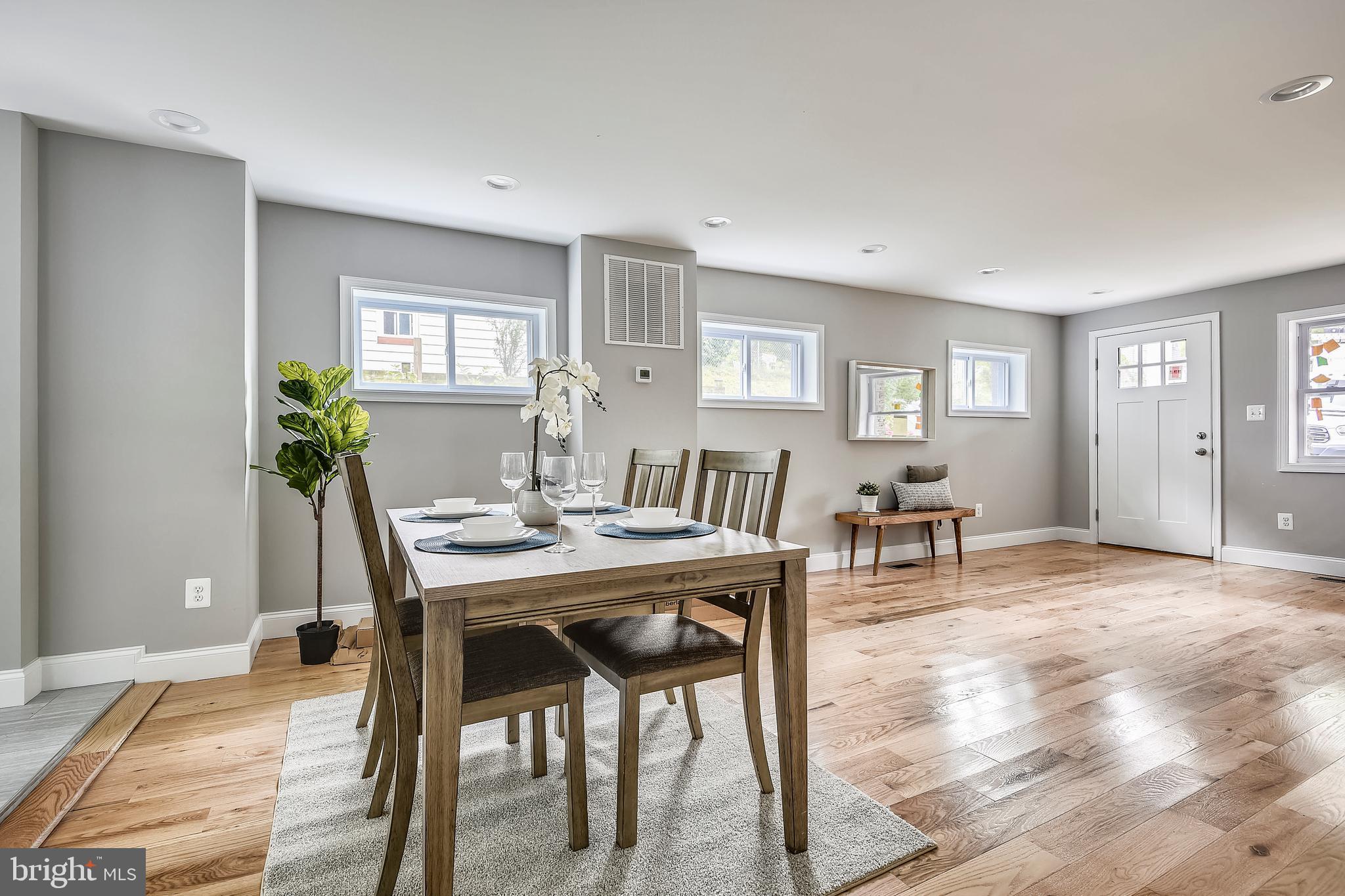 8017 Ridgely Oak Road Baltimore, MD 21234 - Photo 6 of 33
