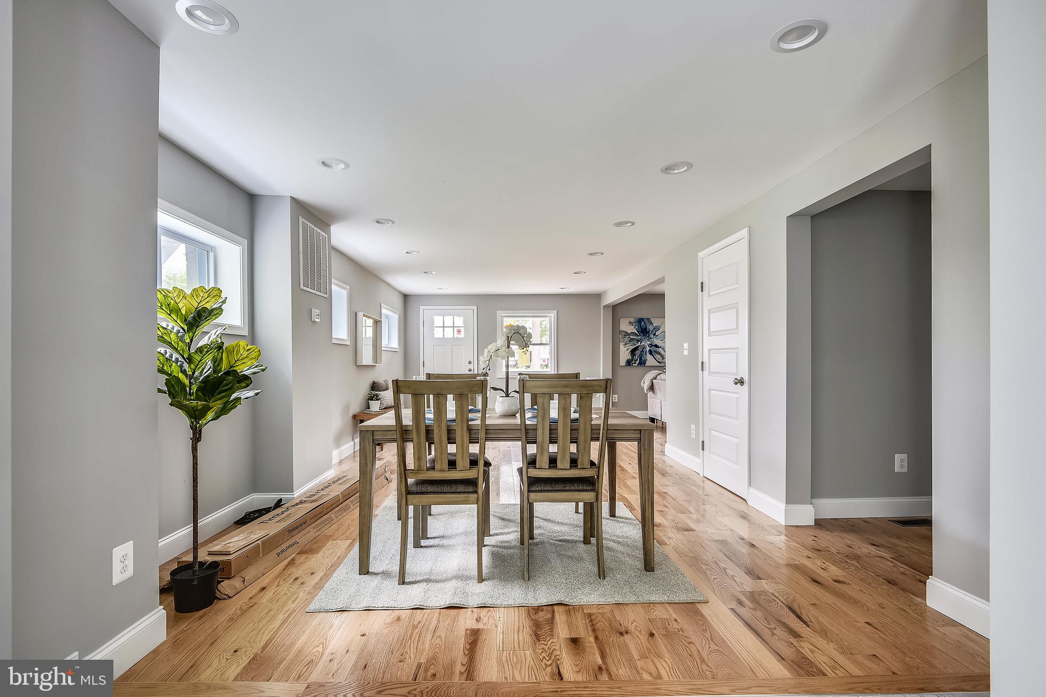 8017 Ridgely Oak Road Baltimore, MD 21234 - Photo 7 of 33