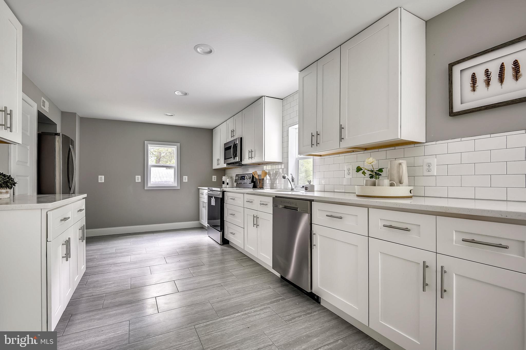 8017 Ridgely Oak Road Baltimore, MD 21234 - Photo 10 of 33