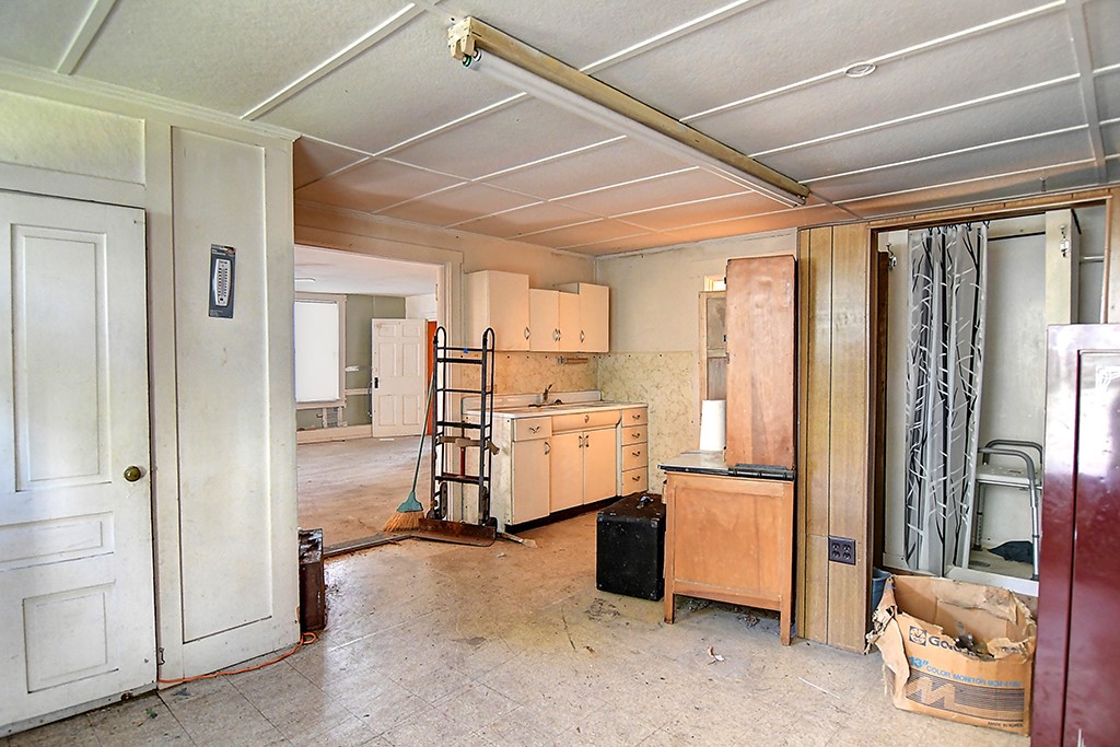 40 South Main Street Springboro, OH 45066 - Photo 10 of 25