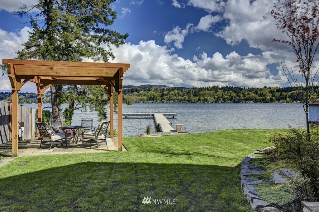 4458 Ferncroft Road Mercer Island, WA 98040 - Photo 14 of 15