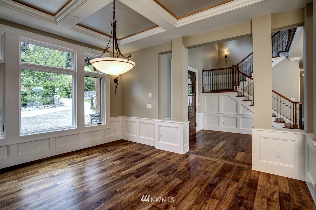 4458 Ferncroft Road Mercer Island, WA 98040 - Photo 7 of 15