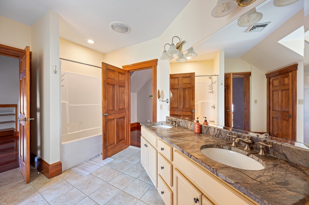 60 Whittier Road Milton, MA 02186 - Photo 21 of 39