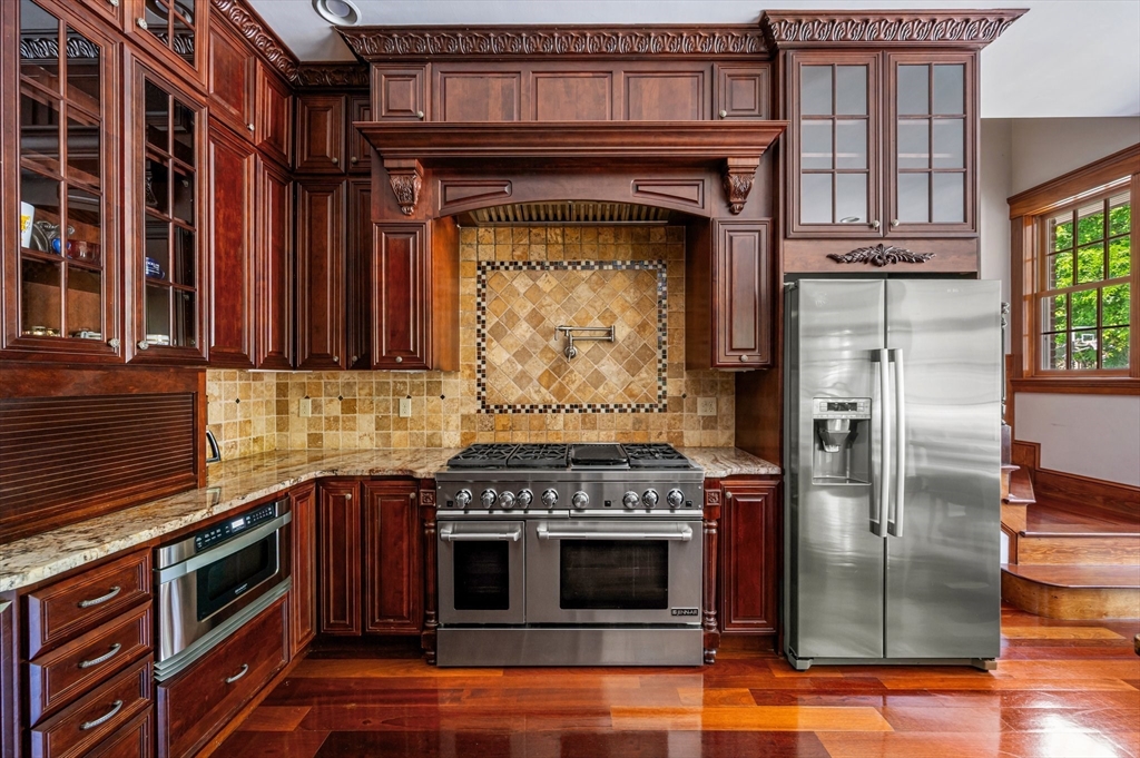 60 Whittier Road Milton, MA 02186 - Photo 10 of 39