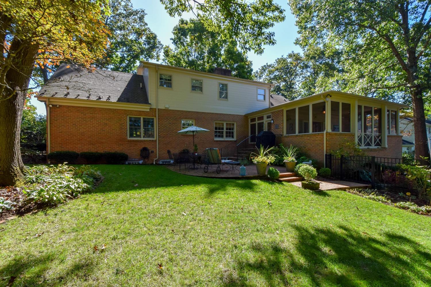 3719 Forest Road Roanoke, VA 24015 - Photo 9 of 112 3719 Forest Rd Roanoke VA-large-010-11-1