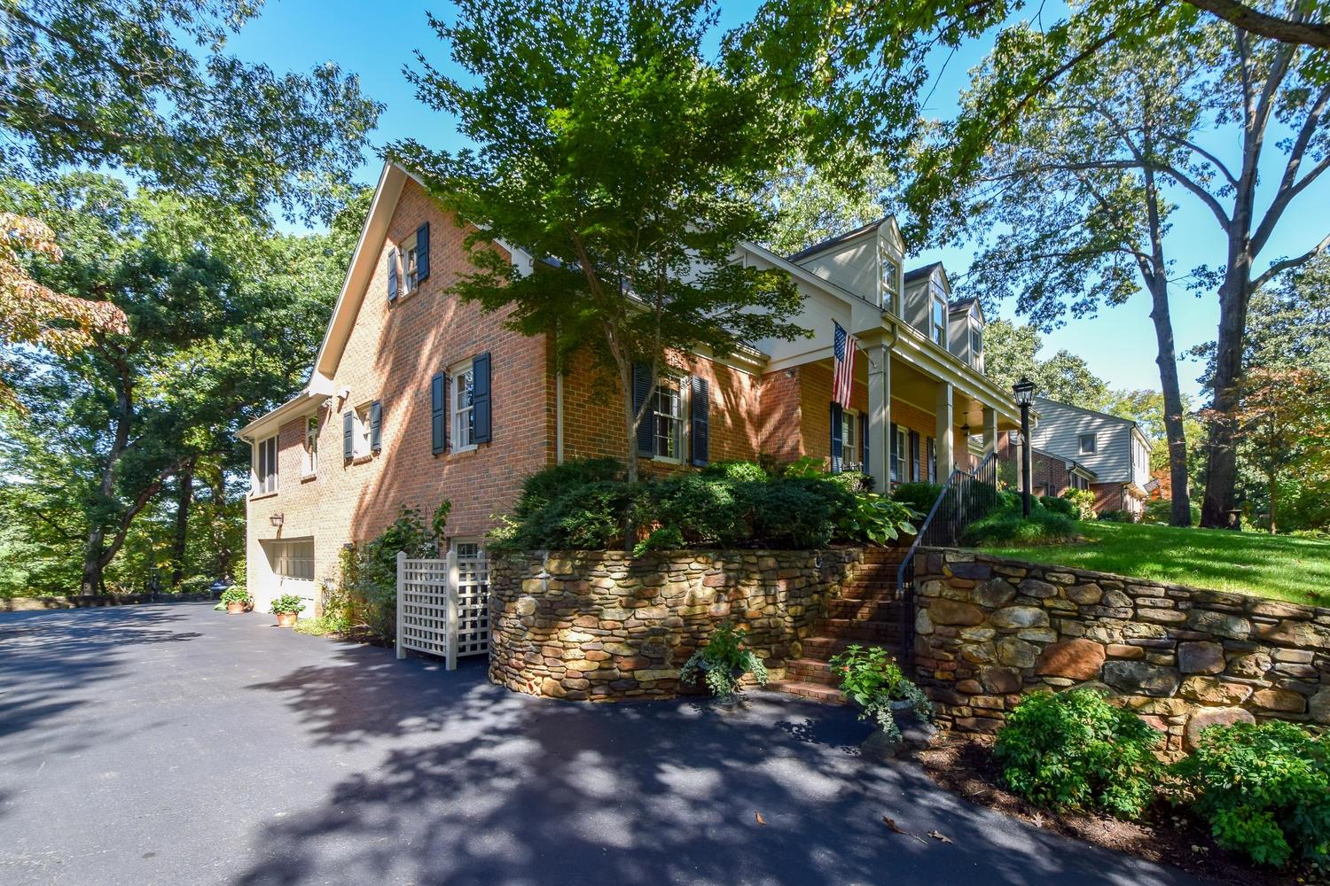 3719 Forest Road Roanoke, VA 24015 - Photo 95 of 112 3719 Forest Rd Roanoke VA-large-008-4-8-