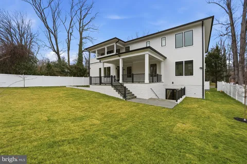 $2,447,000 | 7603 Burnside Court, Falls Church, VA 22043