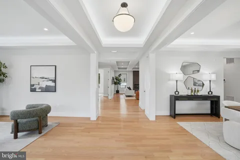 $2,447,000 | 7603 Burnside Court, Falls Church, VA 22043