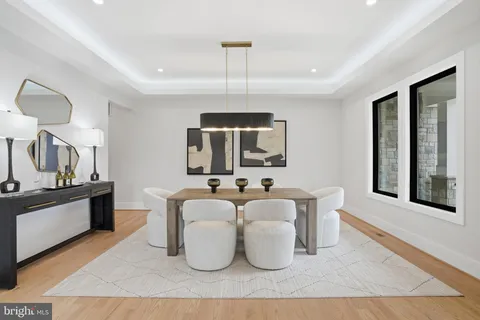 $2,447,000 | 7603 Burnside Court, Falls Church, VA 22043