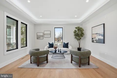 $2,447,000 | 7603 Burnside Court, Falls Church, VA 22043