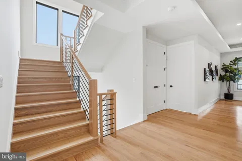 $2,447,000 | 7603 Burnside Court, Falls Church, VA 22043