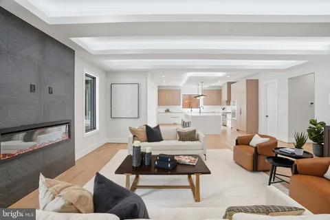 $2,447,000 | 7603 Burnside Court, Falls Church, VA 22043