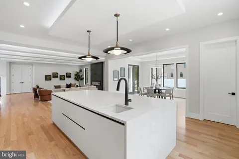 $2,447,000 | 7603 Burnside Court, Falls Church, VA 22043