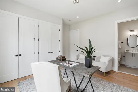 $2,447,000 | 7603 Burnside Court, Falls Church, VA 22043