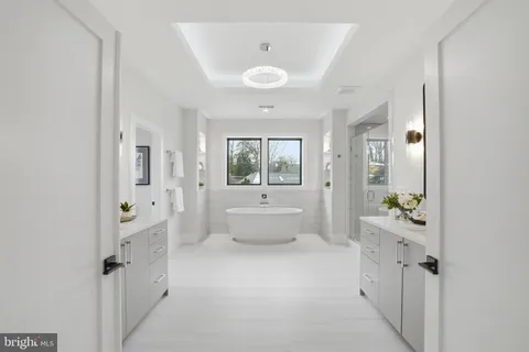 $2,447,000 | 7603 Burnside Court, Falls Church, VA 22043