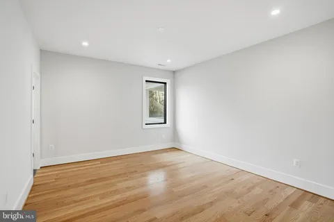 $2,447,000 | 7603 Burnside Court, Falls Church, VA 22043