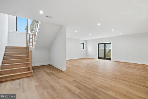 $2,447,000 | 7603 Burnside Court, Falls Church, VA 22043