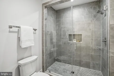 $2,447,000 | 7603 Burnside Court, Falls Church, VA 22043