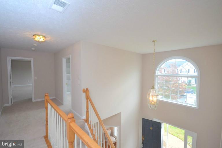 280 Equestrian Road Warrenton, VA 20186 - Photo 3 of 16 Interior (General)
